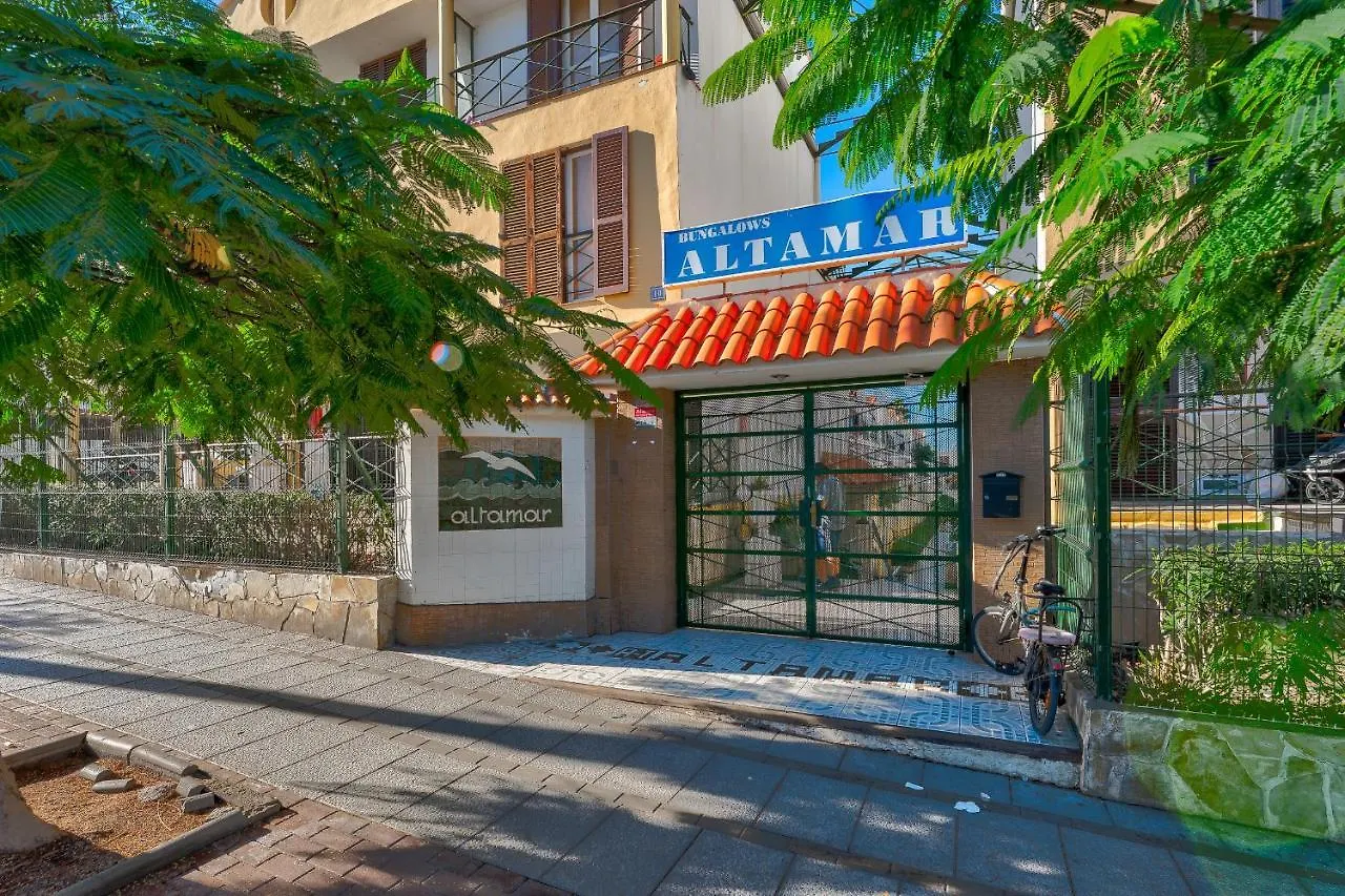 3 Bedrooms Townhouse Lively Area Close To A Beach Arona  0*, Arona (Tenerife)